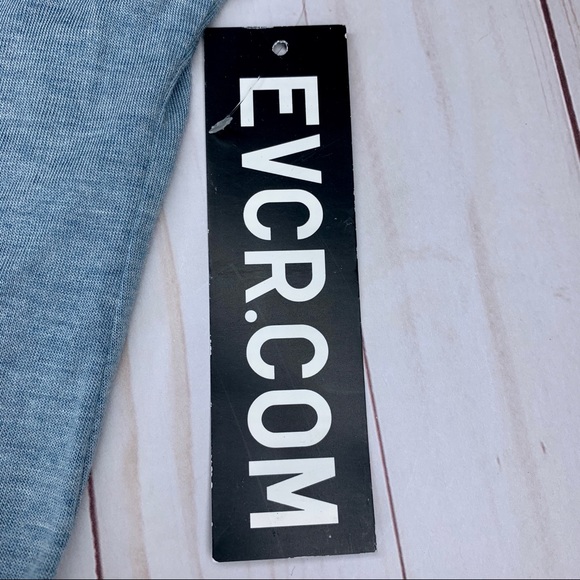 NWT EVCR Foil Skull Crop Tee, Sz Sm - Picture 8 of 10